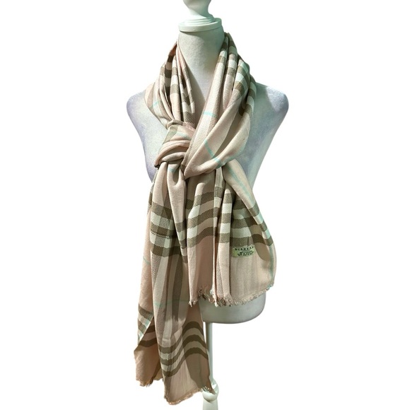 Burberry wide scarf - Picture 1 of 6